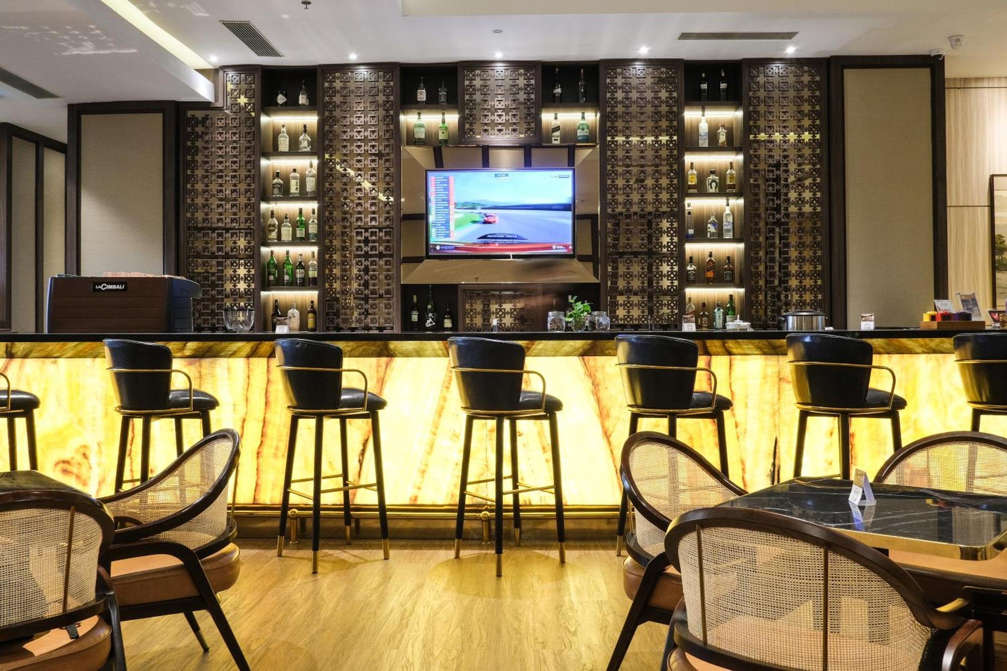 Hotel Chanti Managed By Tentrem Hotel Management Indonesia Semarang Eksteriør billede